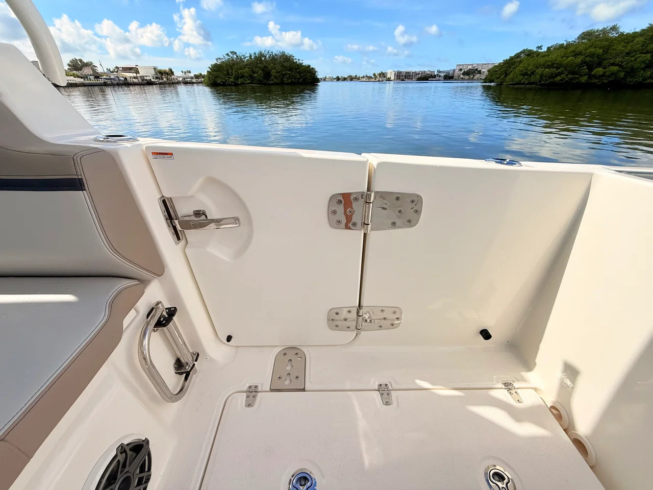 2027 Boston Whaler 330 Vantage 33.0 feet, St Petersburg, FL #33