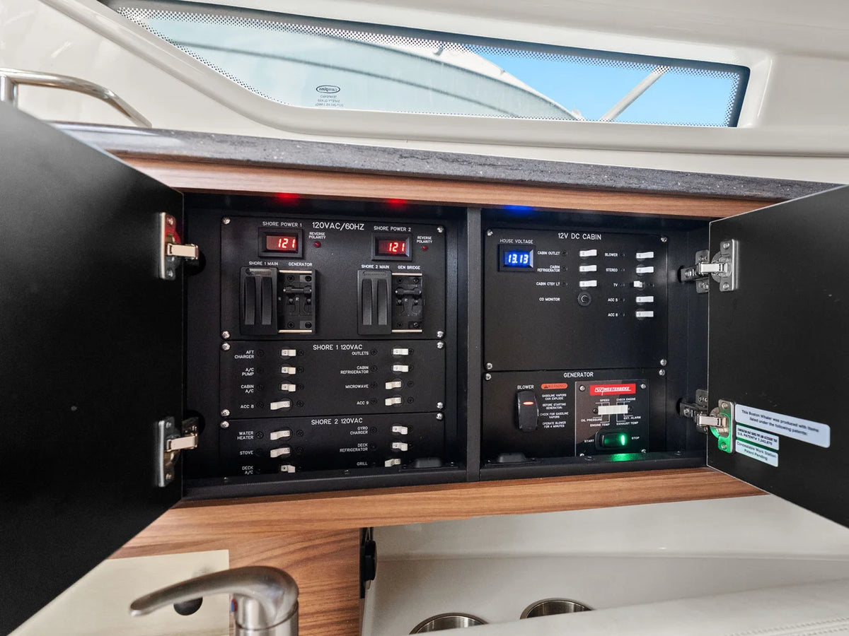 2023 Boston Whaler 325 CONQUEST 32.0 feet, St Petersburg, FL #62