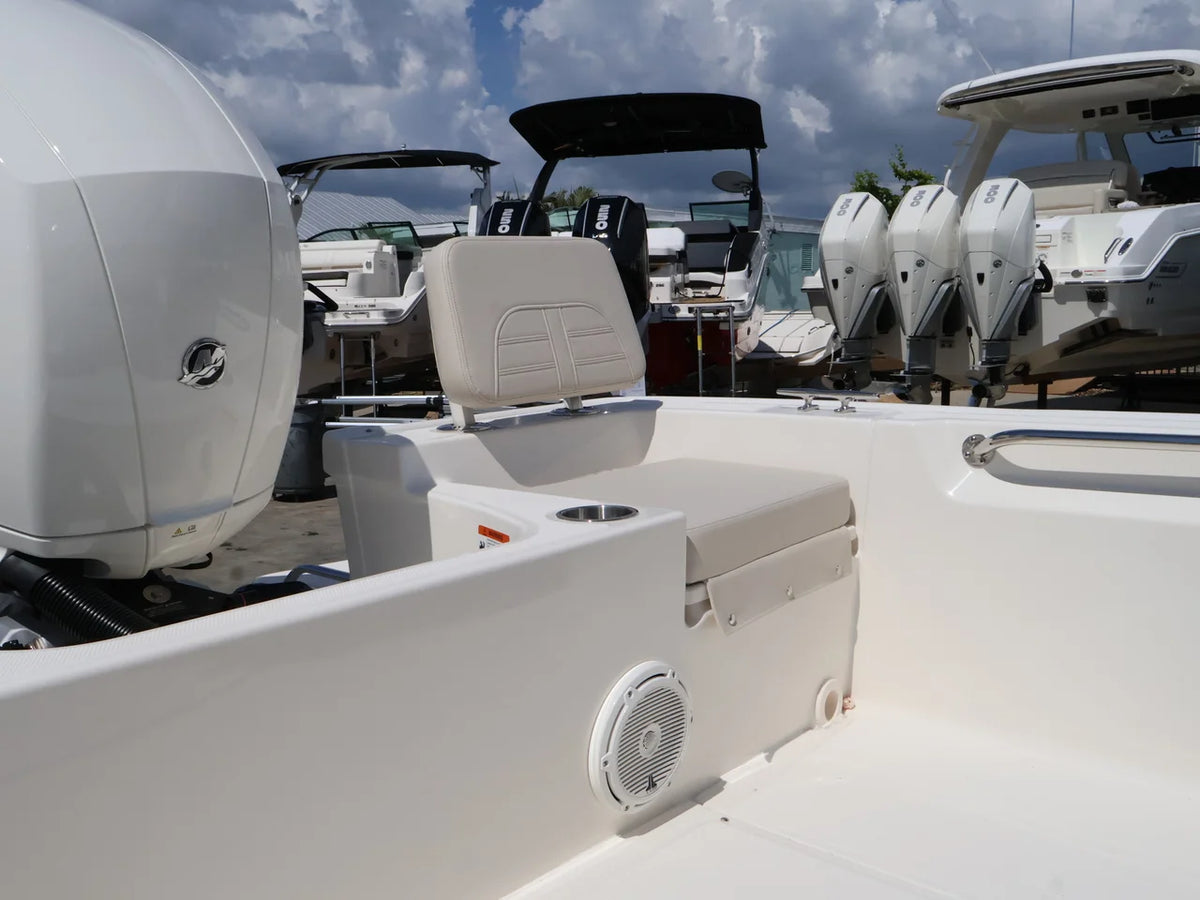 2027 Boston Whaler 190 Montauk 19.0 feet, Naples, Florida #14