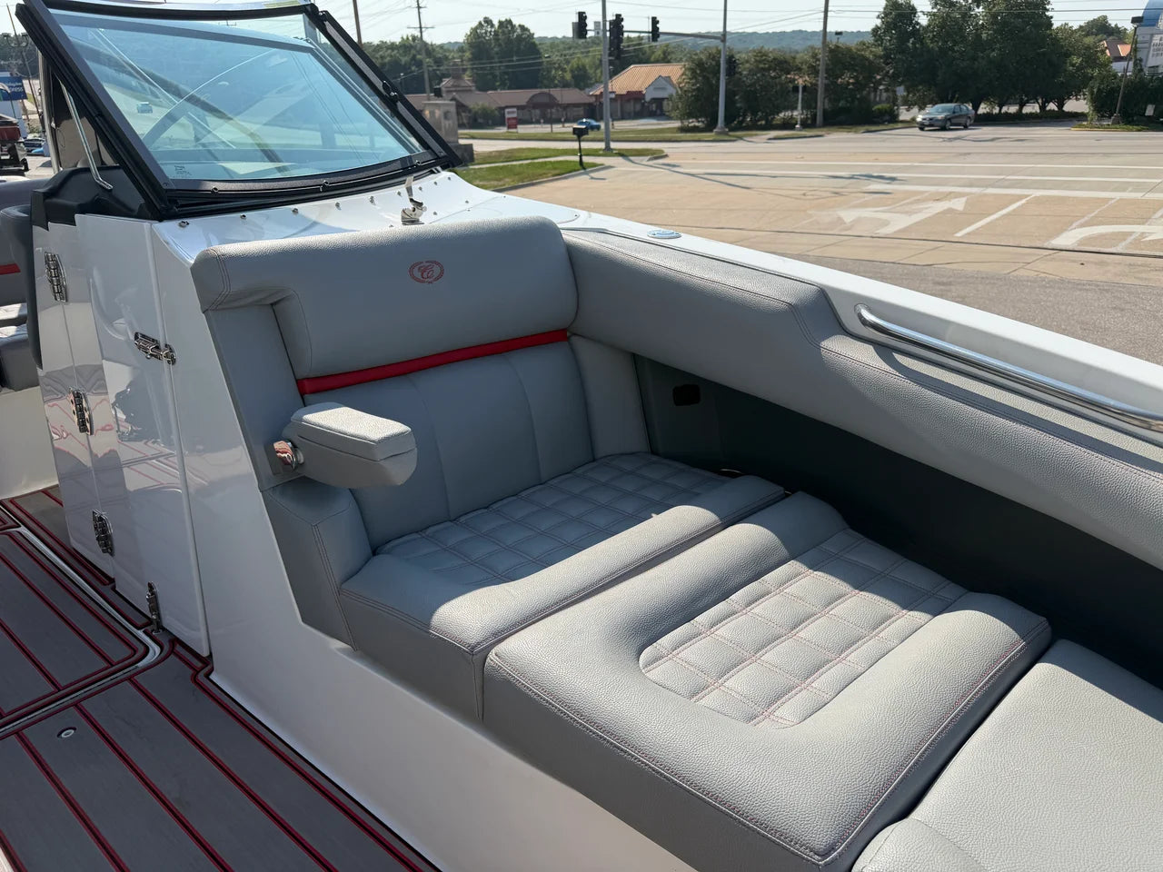 2022 Cobalt R30 30.0 feet, Lake Ozark, MO #34