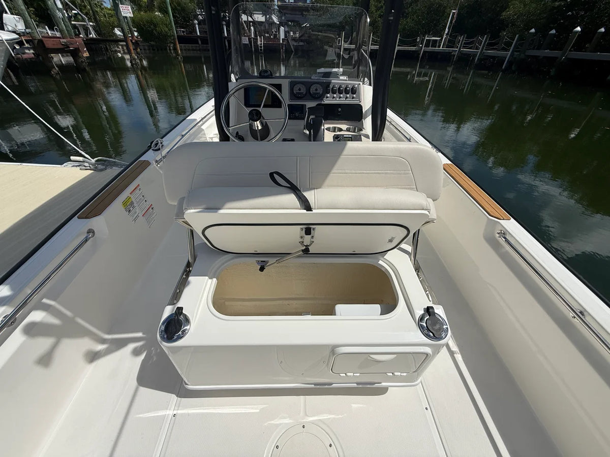 2027 Boston Whaler 210 Montauk 21.0 feet, Marathon, FL #14