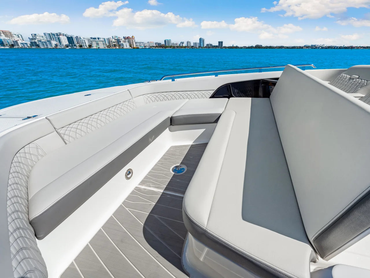 2026 Sea Ray Sundancer 370 Outboard 37.0 feet, Miami, FL #77