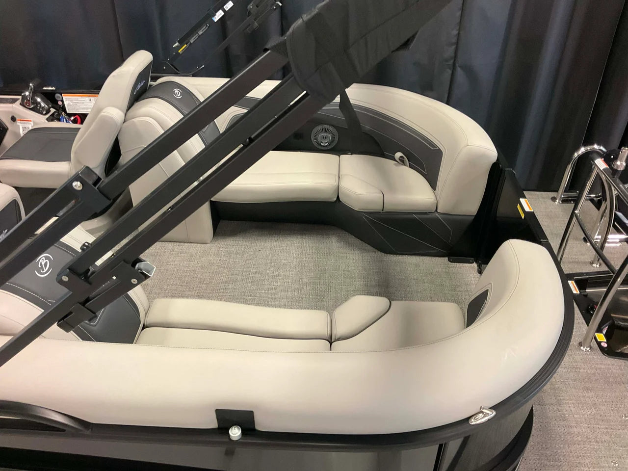 2026 Barletta Cabrio 22 QC 22.0 feet, Crosslake, Minnesota #8