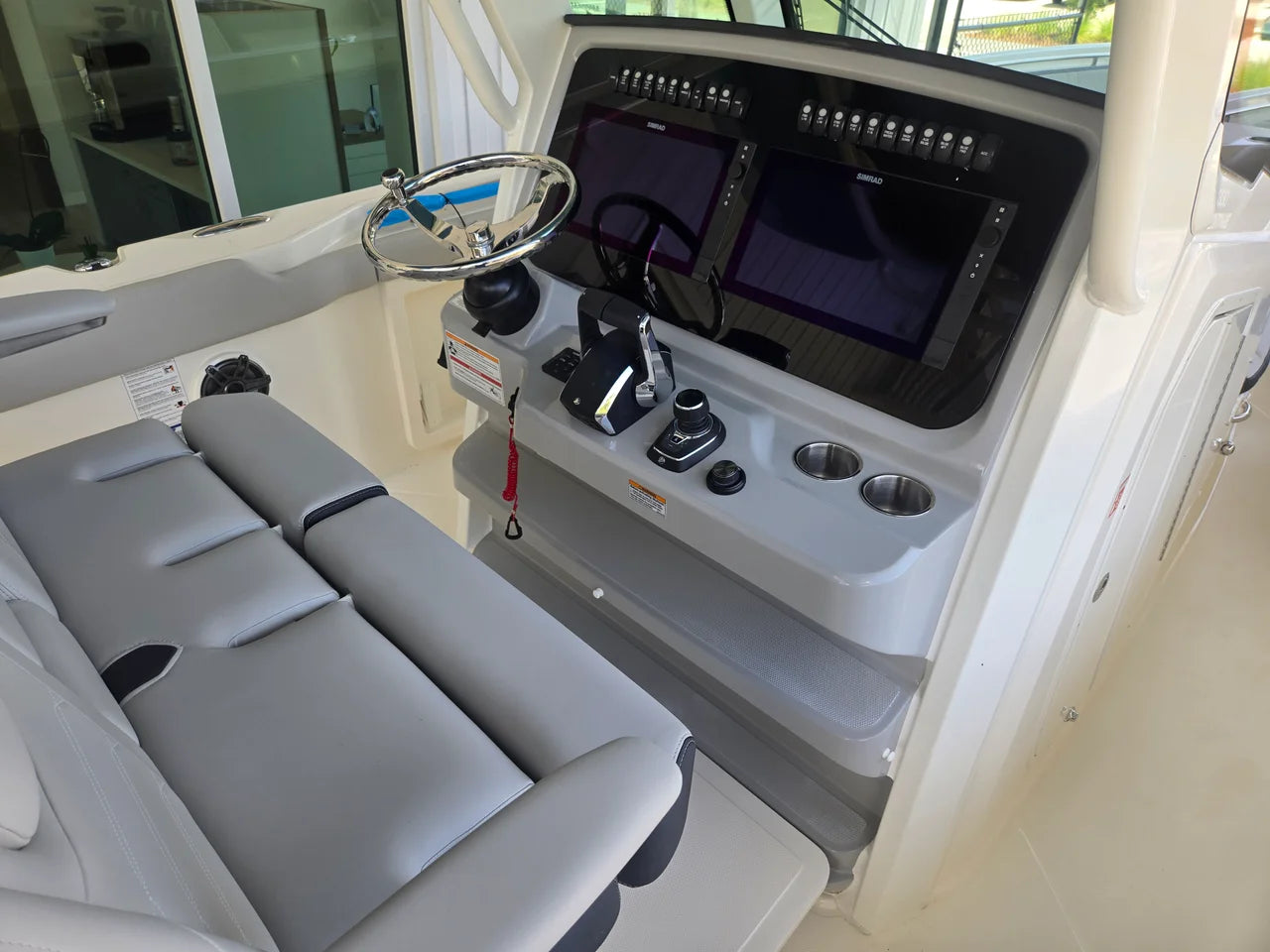 2027 Boston Whaler 330 Outrage 33.0 feet, Charleston, SC #15