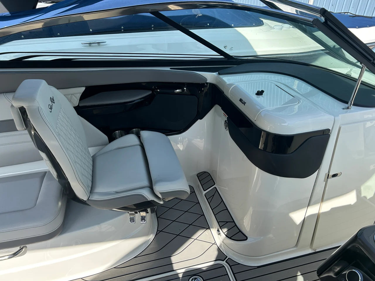 2026 Sea Ray 260 SXO 28.0 feet, Lake Ozark, MO #11