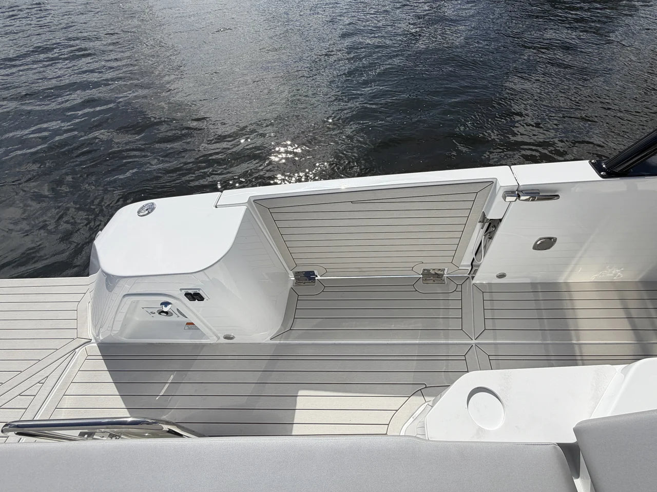 2026 Cruisers Yachts 38 VTR 38.0 feet, Miami, FL #24