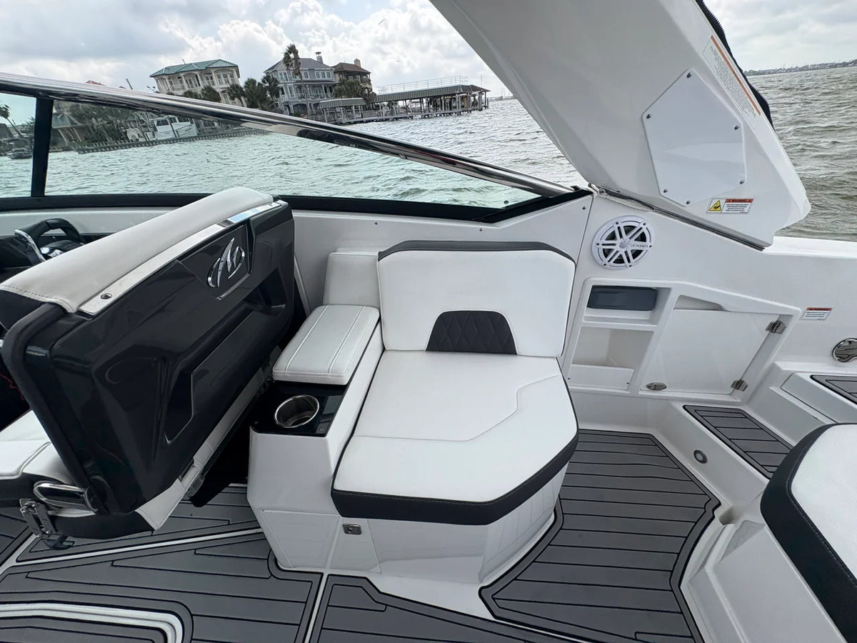 2019 Monterey 305 SS 31.0 feet, Seabrook, TX #22