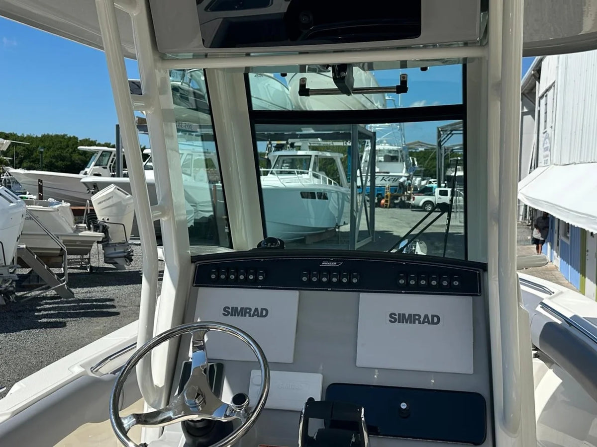 2027 Boston Whaler 250 Outrage 25.0 feet, Key Largo, FL #9