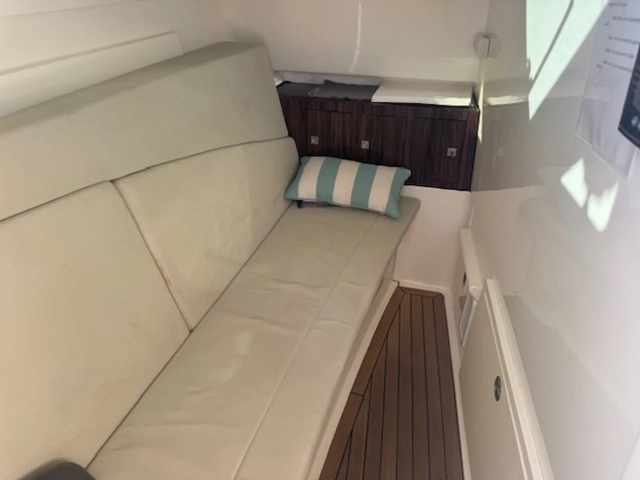 2016 Boston Whaler 320 VANTAGE 32.0 feet, Miami, FL #33