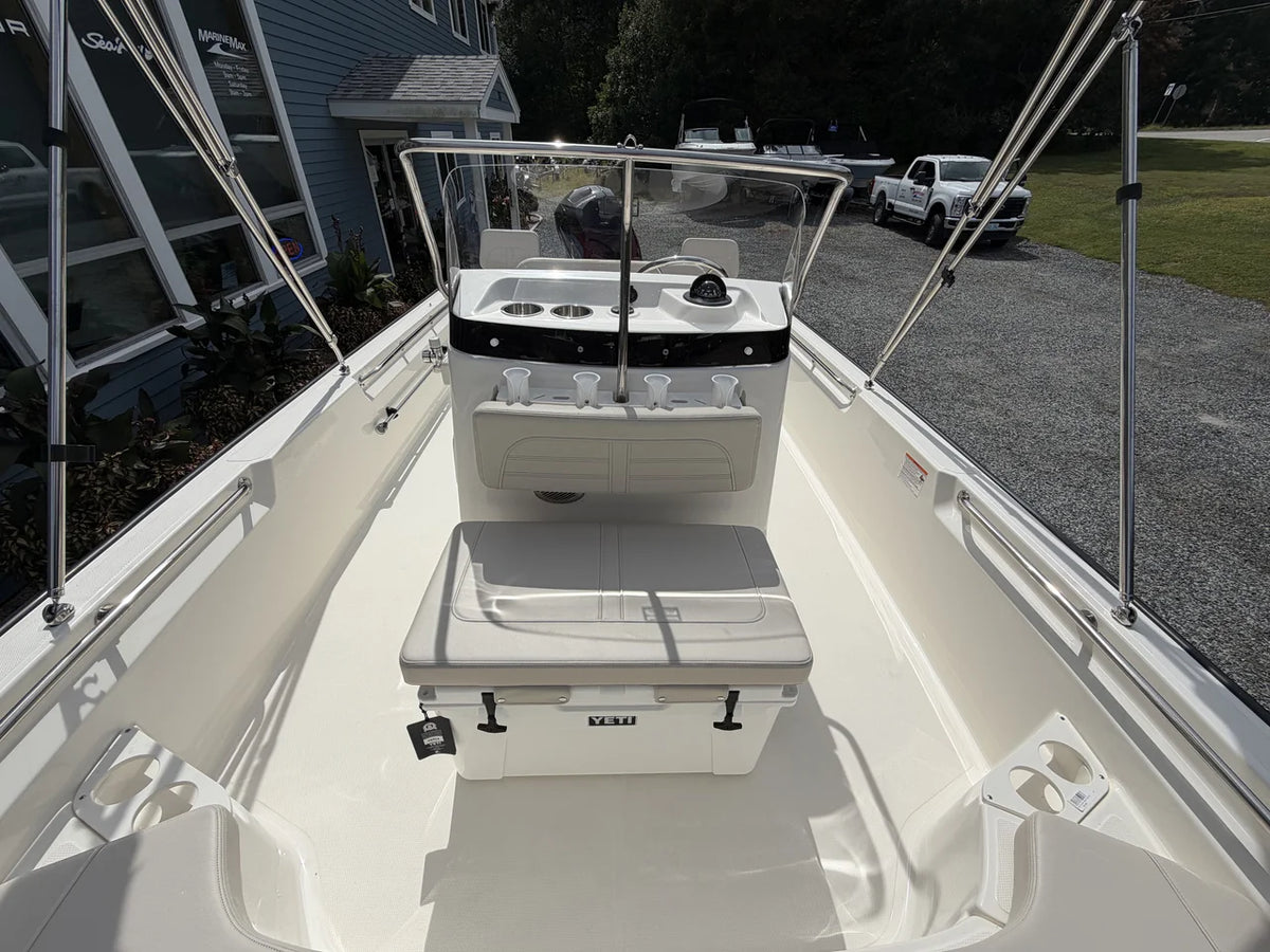 2027 Boston Whaler 190 Montauk 19.0 feet, Wakefield, RI #13