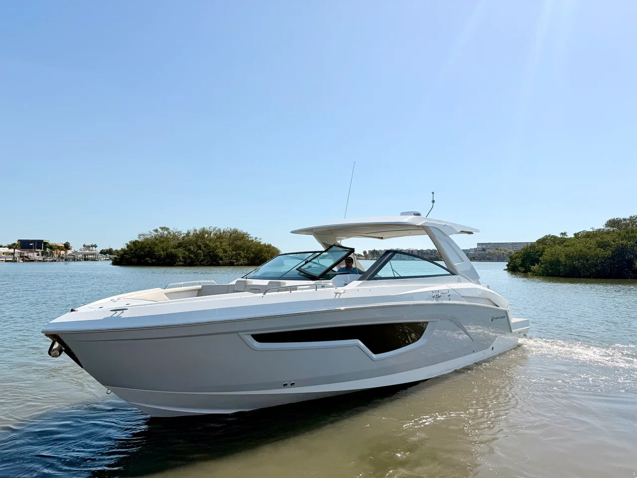 2026 Cruisers Yachts 34 GLS Outboard 34.0 feet, St Petersburg, FL #21