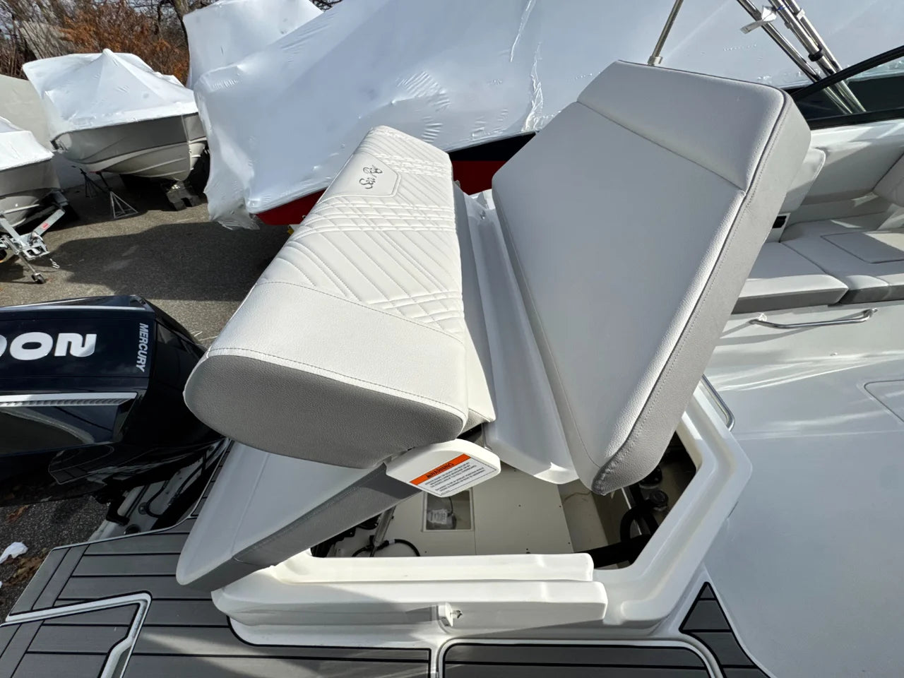2026 Sea Ray SDX 230 Outboard 23.0 feet, Huntington, NY #14