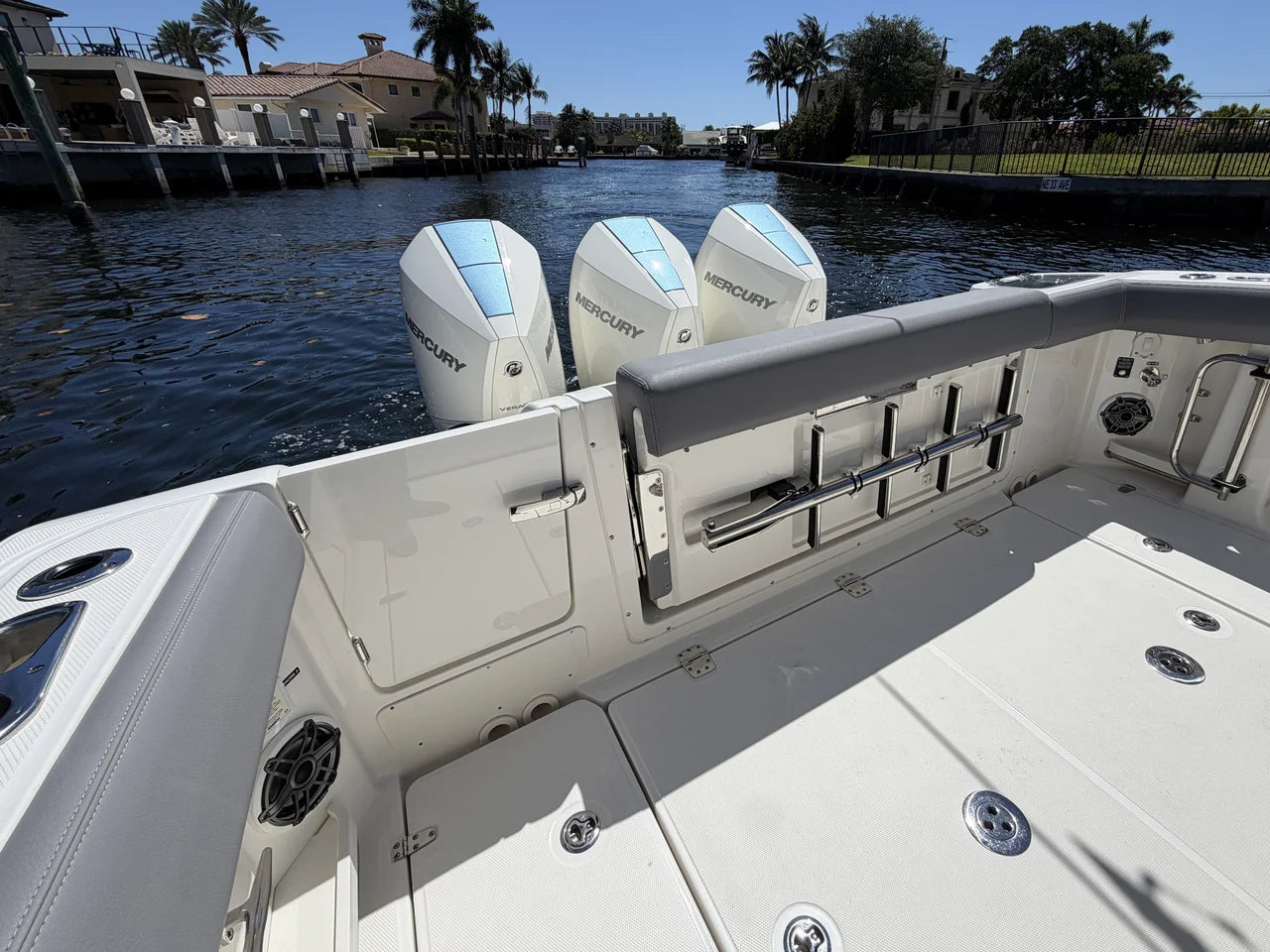 2024 Boston Whaler 350 REALM 35.0 feet, Pompano Beach, Florida #27