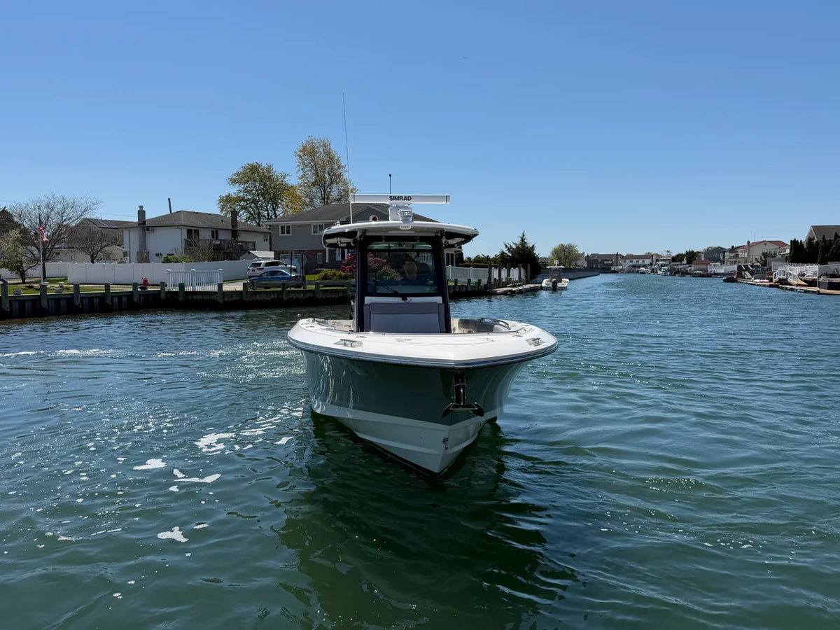 2024 Boston Whaler 330 OUTRAGE 33.0 feet, Seaford, NY #8