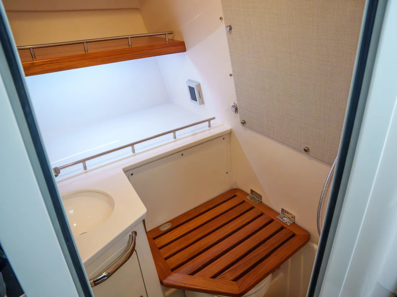 2026 Boston Whaler 350 Realm 35.0 feet, Wrightsville Beach, North Carolina #26