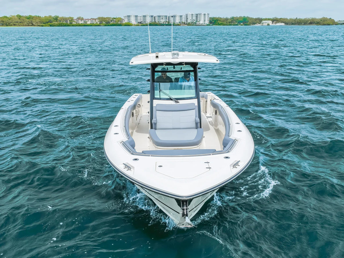 2026 Boston Whaler 330 Outrage 33.0 feet, Clearwater, Florida #10