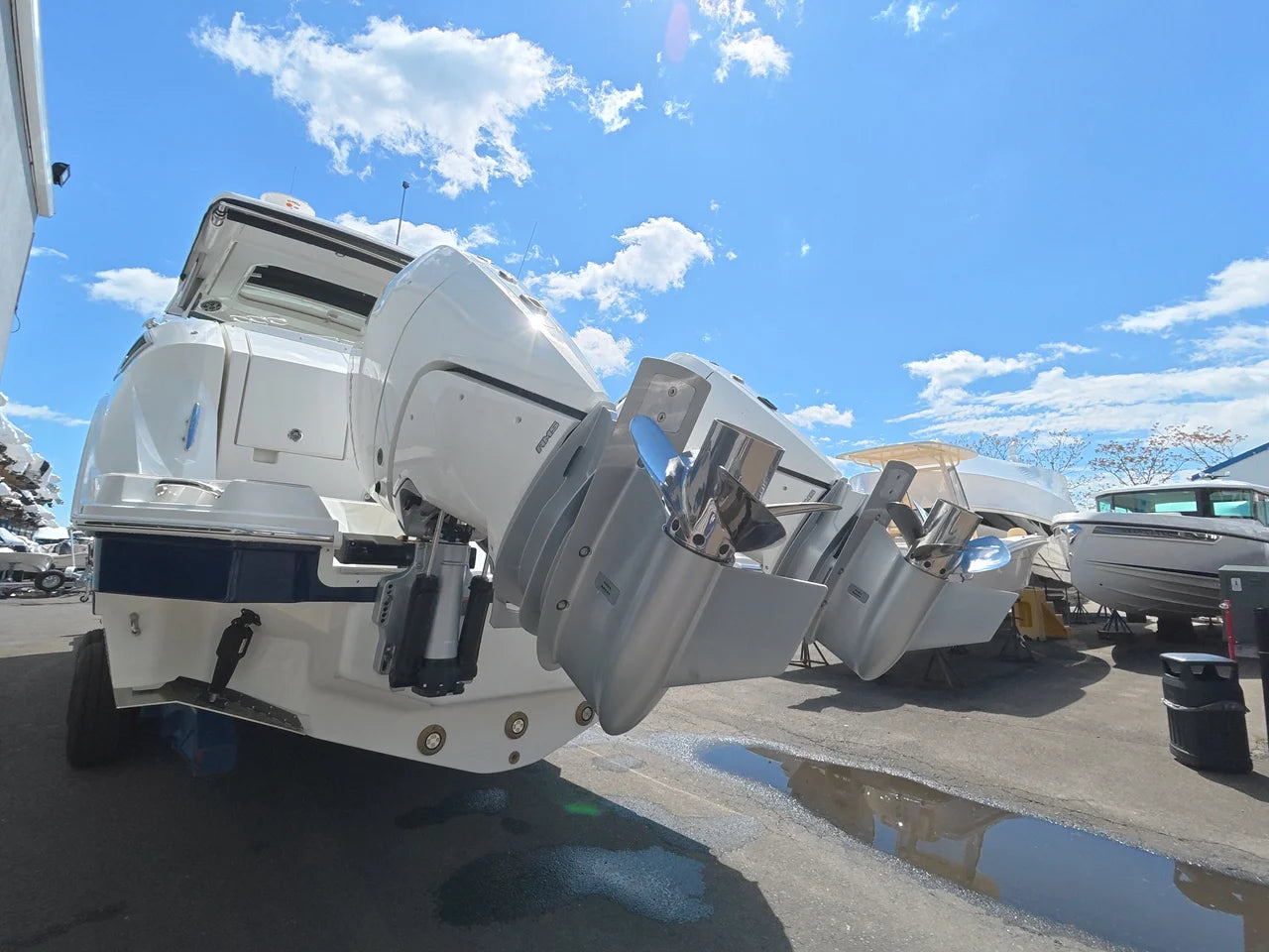 2026 Sea Ray Sundancer 320 Outboard 32.0 feet, Norwalk, Connecticut #3