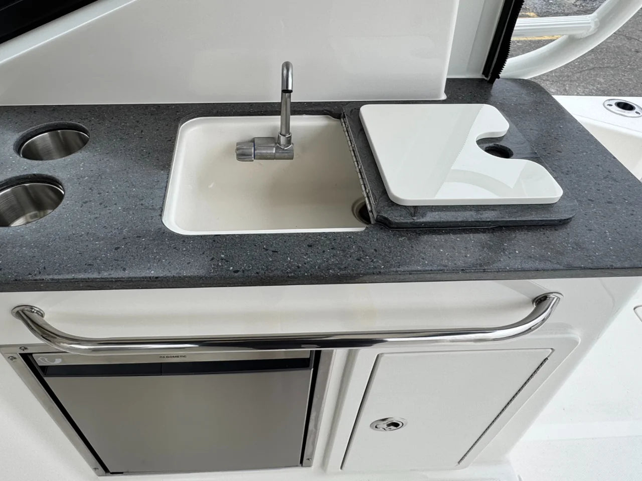 2026 Boston Whaler 325 Conquest 32.0 feet, Huntington, NY #23