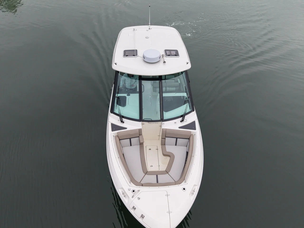 2026 Boston Whaler 330 Vantage 33.0 feet, Norwalk, Connecticut #17