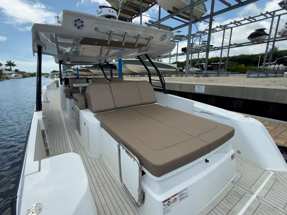 2026 Cruisers Yachts 38 VTR 38.0 feet, Fort Myers, FL #8