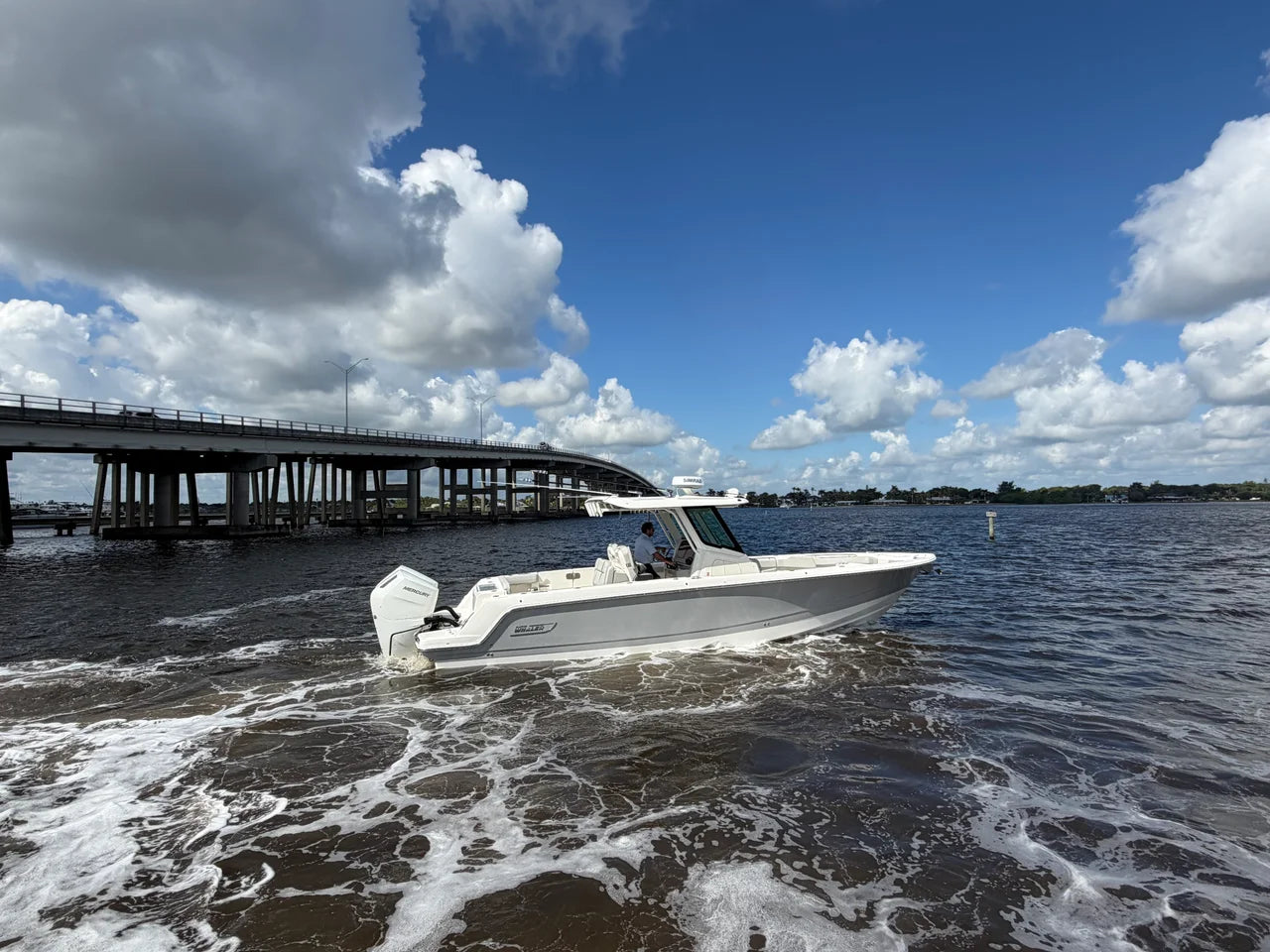 2026 Boston Whaler 330 Outrage 33.0 feet, Stuart, Florida #10