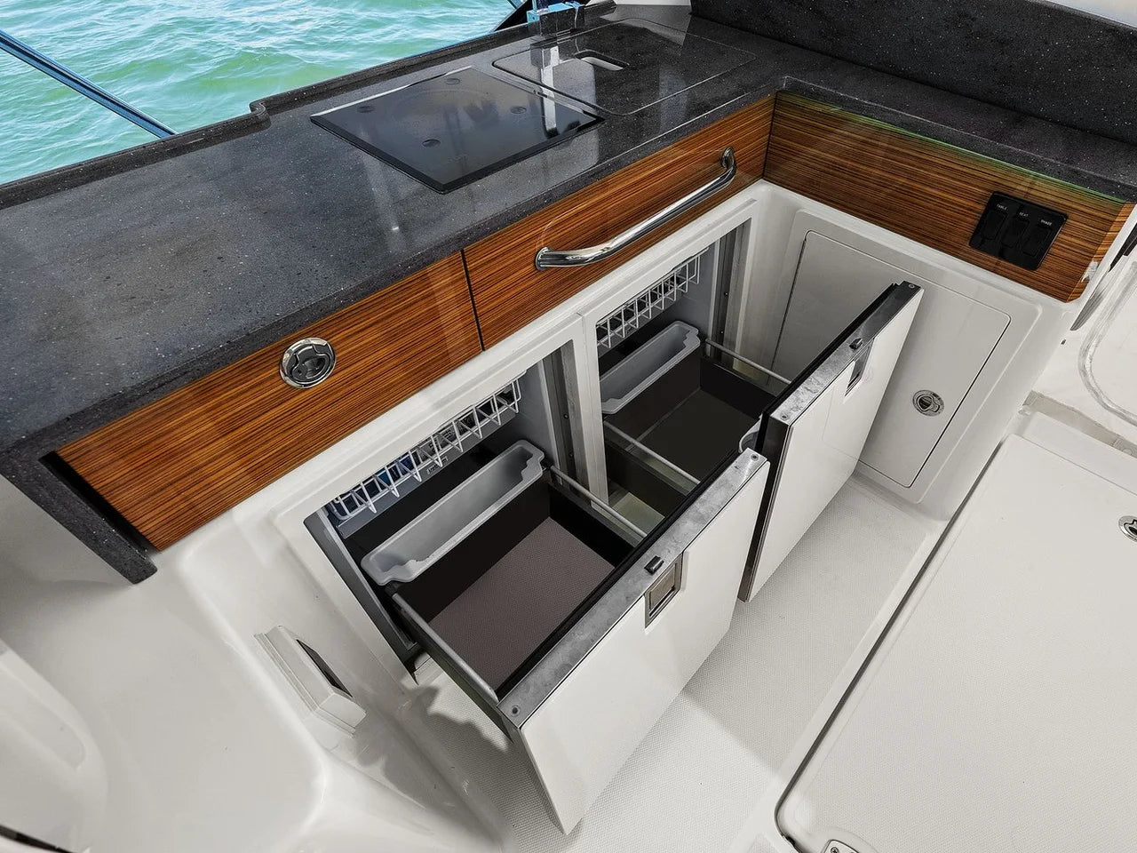 2025 Boston Whaler 405 CONQUEST 41.0 feet, St Petersburg, FL #85
