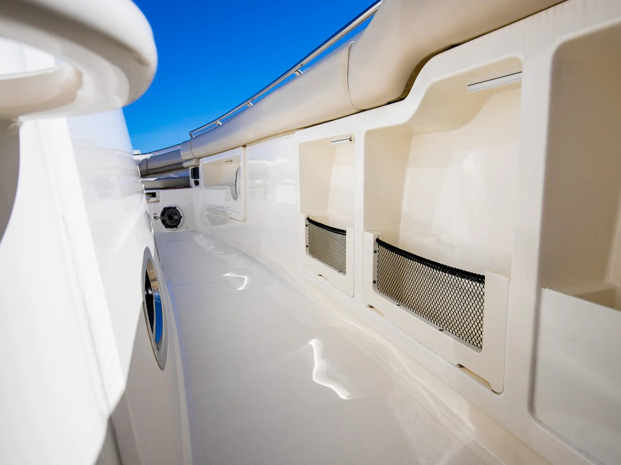 2024 Boston Whaler 380 OUTRAGE 38.0 feet, Ft. Lauderdale, FL #65