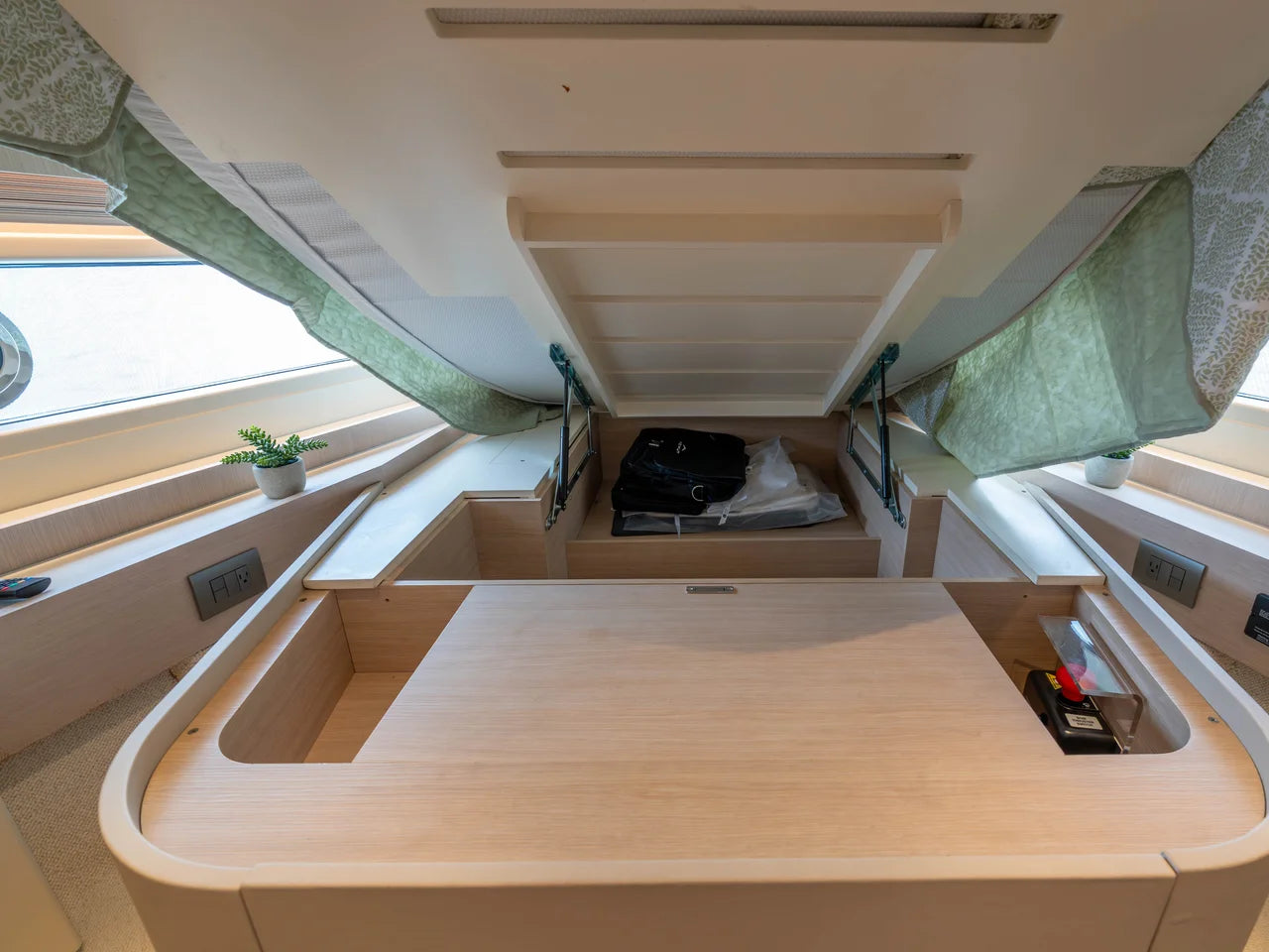 2025 Azimut Seadeck 6 60.0 feet, Wrightsville Beach, North Carolina #54