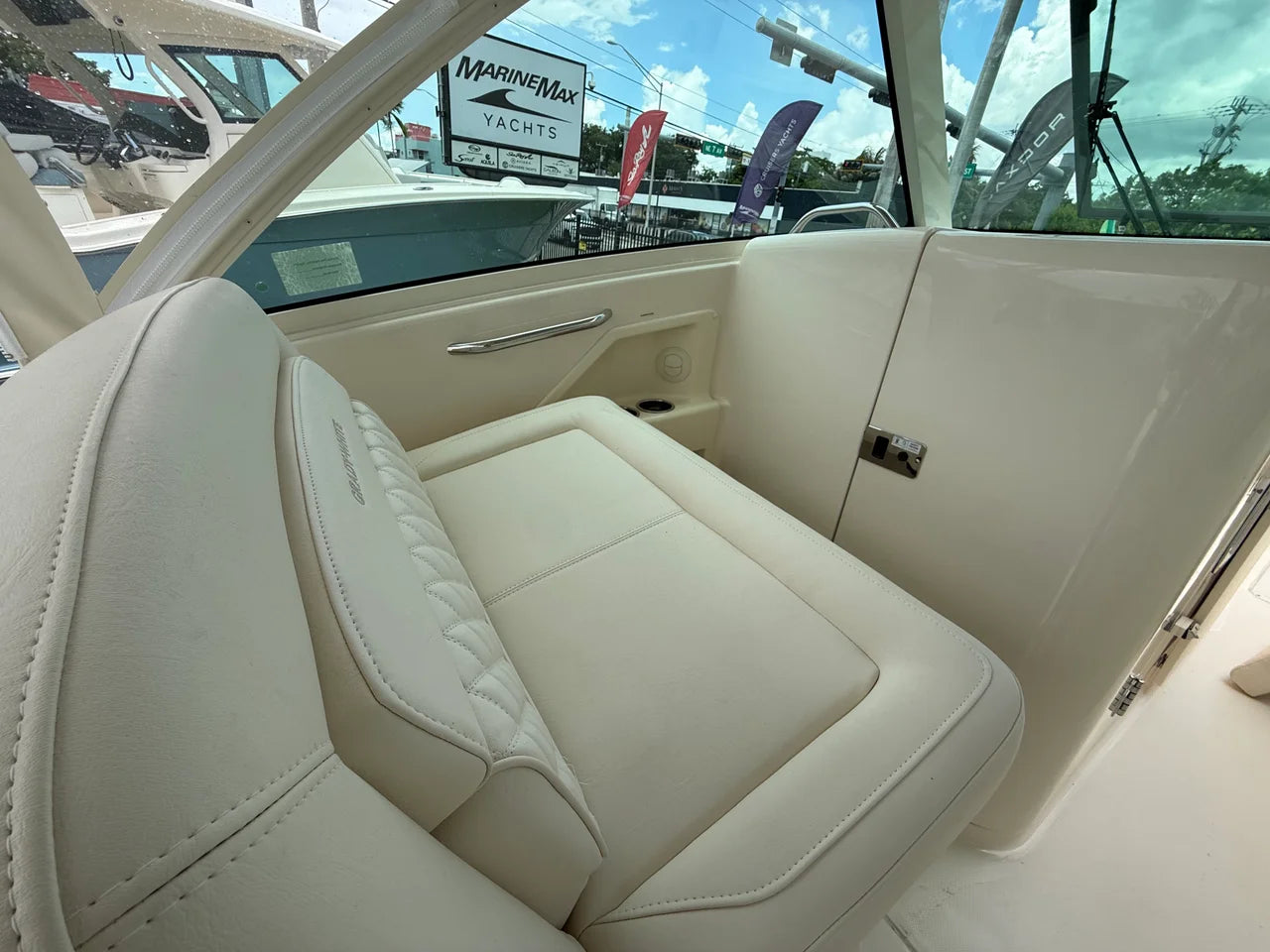 2027 Grady-White Freedom 325 32.0 feet, Miami, FL #23
