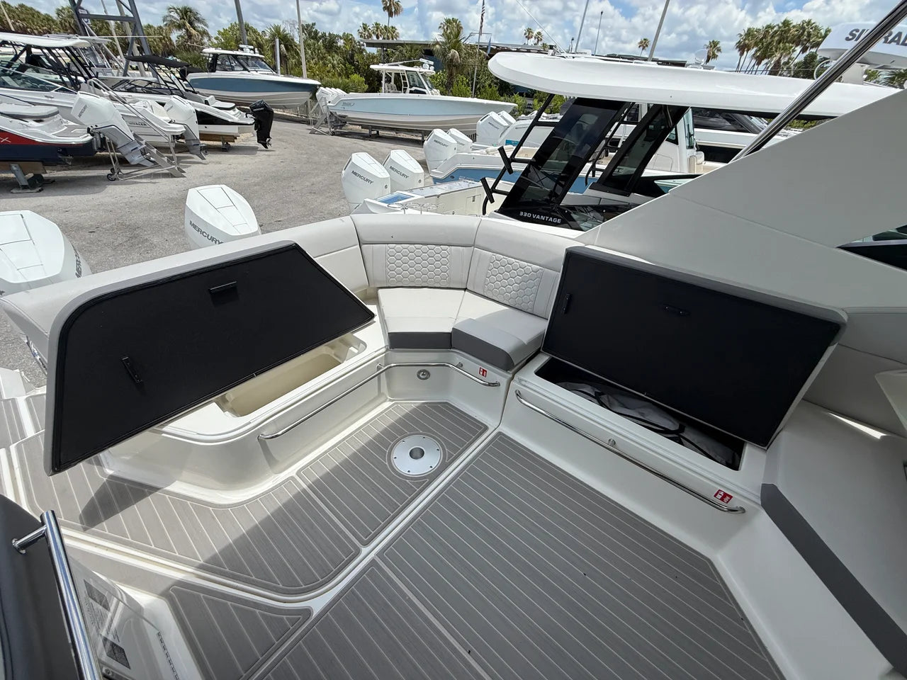 2026 Sea Ray Sundancer 320 Outboard 32.0 feet, Sarasota, Florida #40