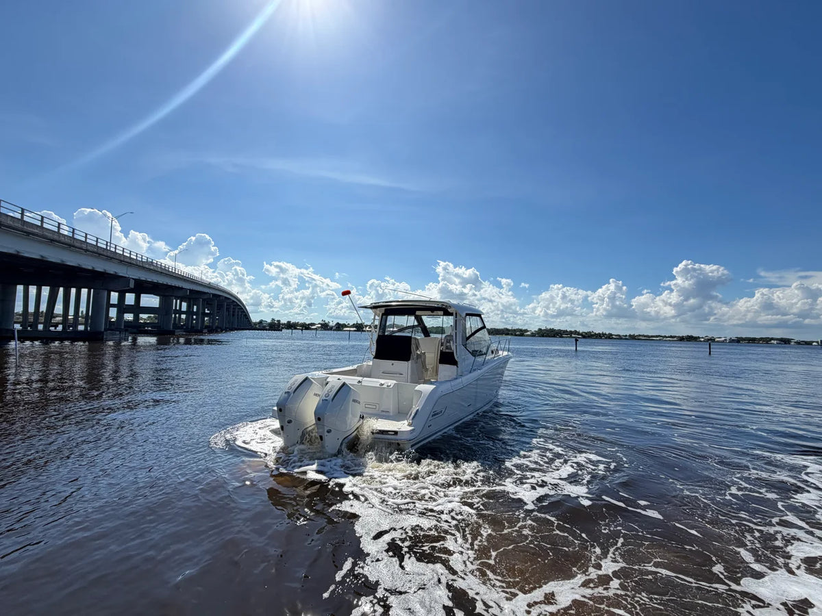 2026 Boston Whaler 325 CONQUEST 32.0 feet, Stuart, Florida #12