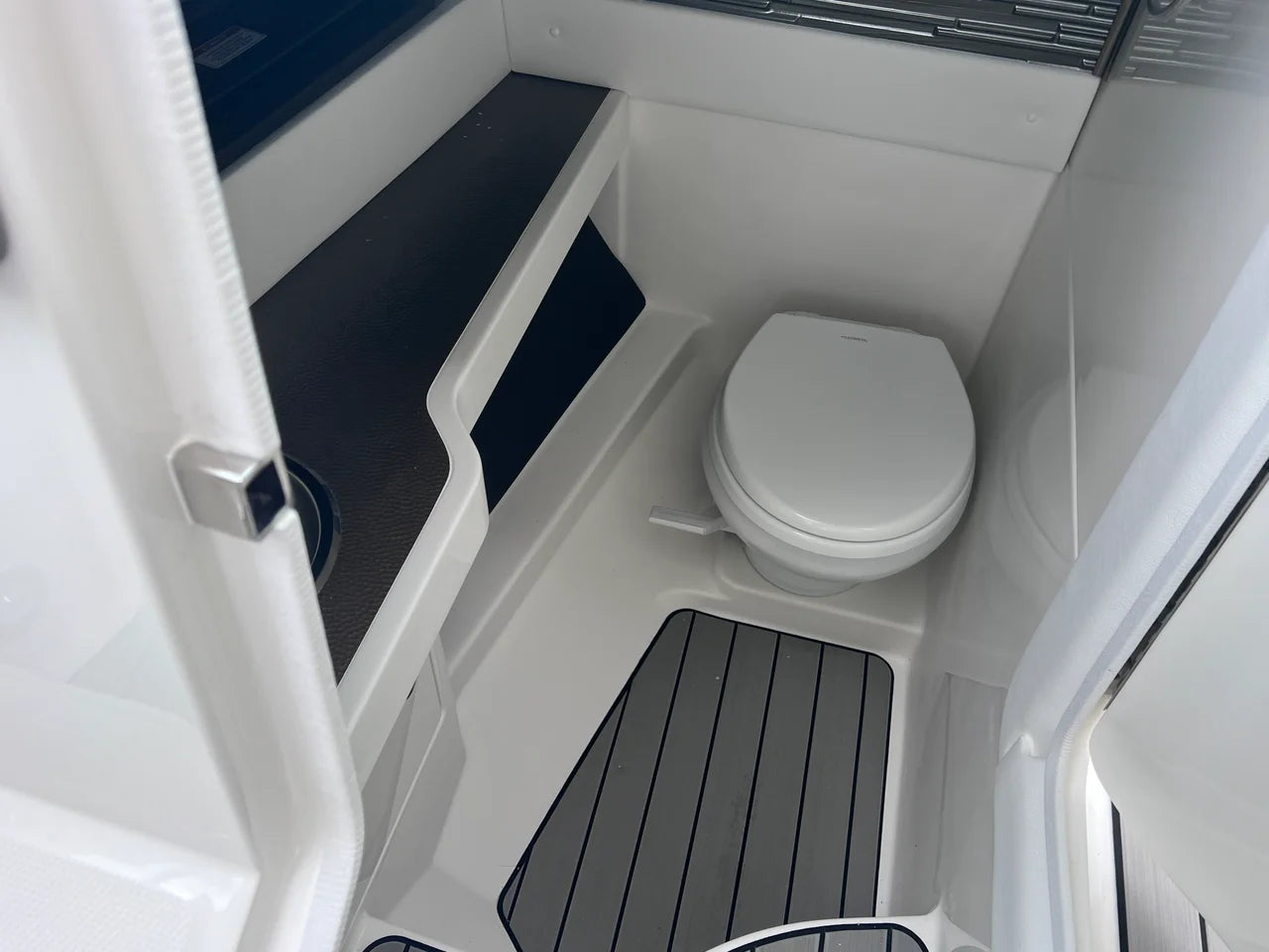2026 Sea Ray SLX 310 Outboard 31.0 feet, Wrightsville Beach, North Carolina #29