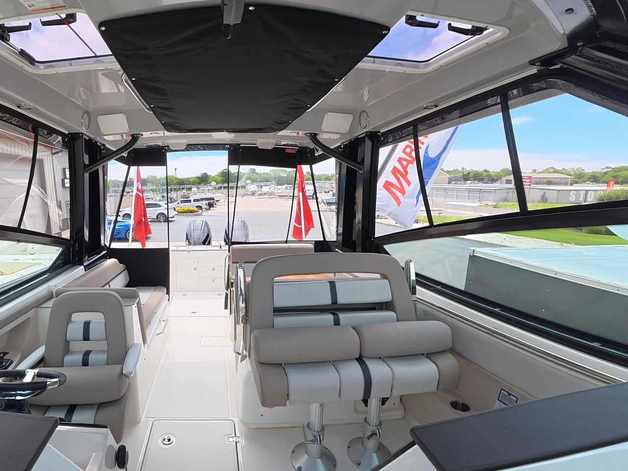 2025 Boston Whaler 330 Vantage 33.0 feet, Dennis, New Jersey #15