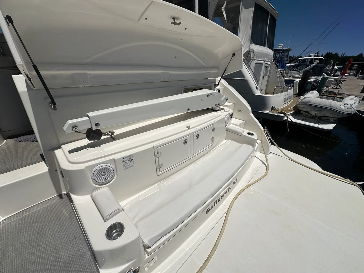 2007 Cruisers Yachts 520 EXPRESS 52.0 feet, New Gretna, NJ #10