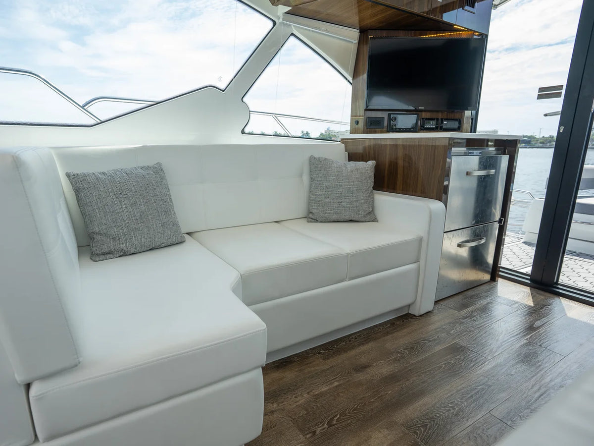 2023 Cruisers Yachts 50 C 50.0 feet, Miami, FL #18