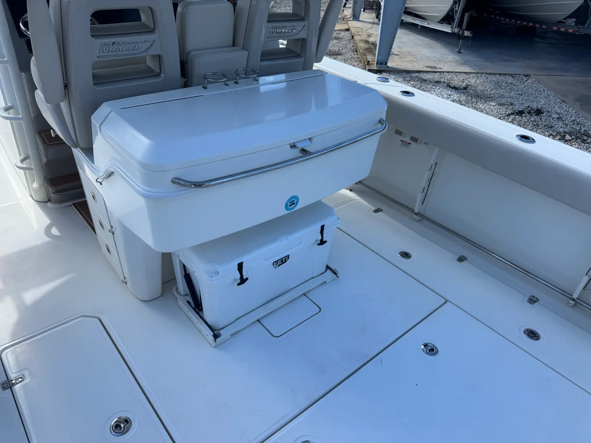 2017 Boston Whaler 33 OR 33.0 feet, Cocoa, Florida #11
