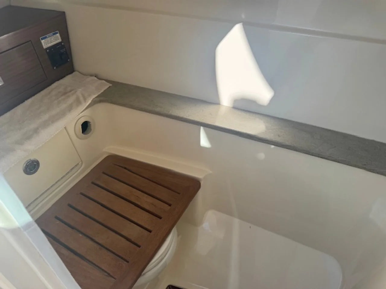 2016 Boston Whaler 320 VANTAGE 32.0 feet, Miami, FL #36