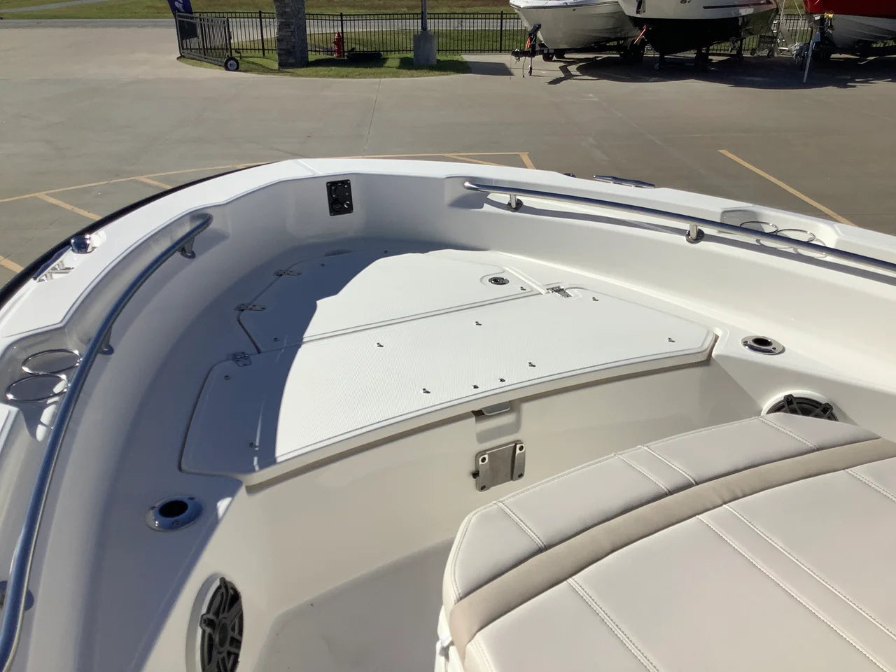 2026 Boston Whaler 220 Dauntless 22.0 feet, Monkey Island, OK #32