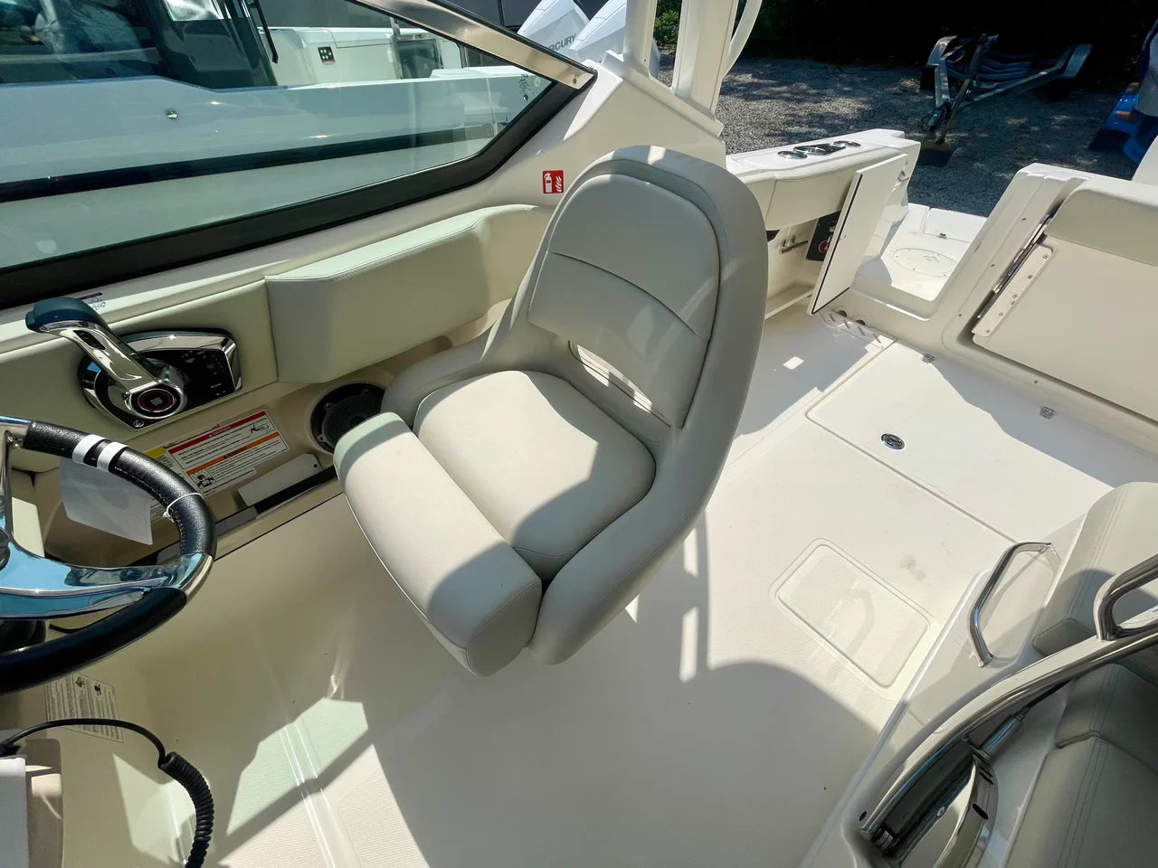 2026 Boston Whaler 240 Vantage 24.0 feet, Quincy, MA #12
