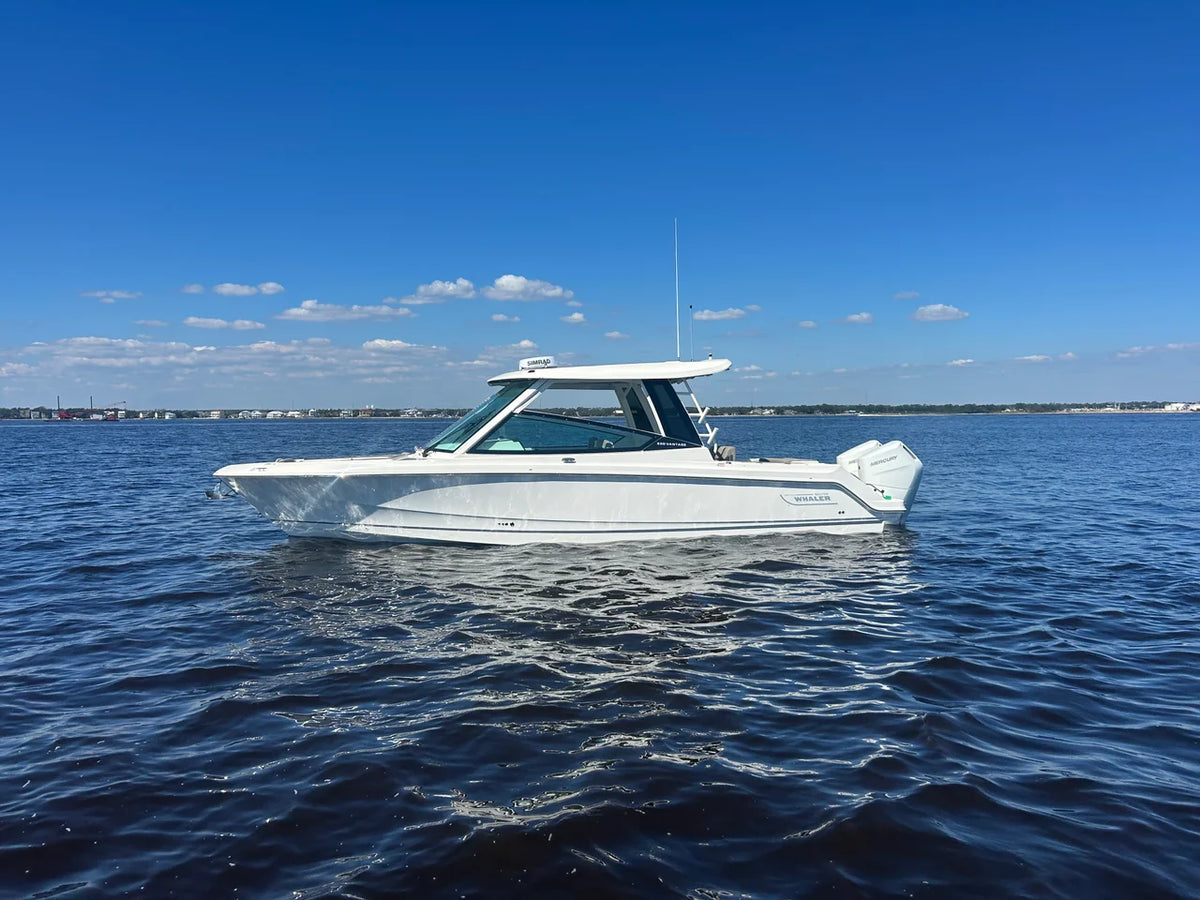 2027 Boston Whaler 330 Vantage 33.0 feet, Pensacola, Florida #1