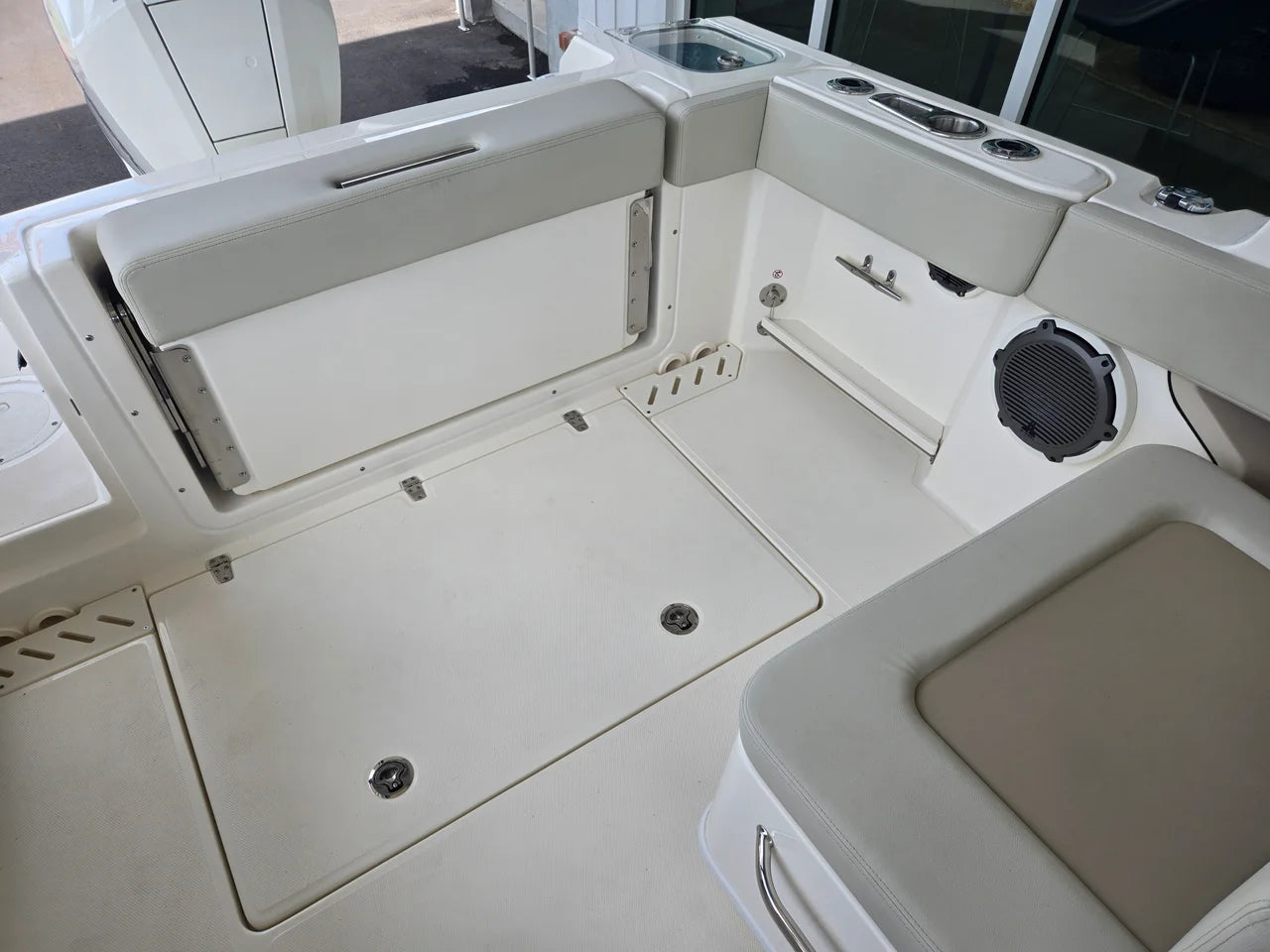 2026 Boston Whaler 240 Vantage 24.0 feet, Charleston, SC #5