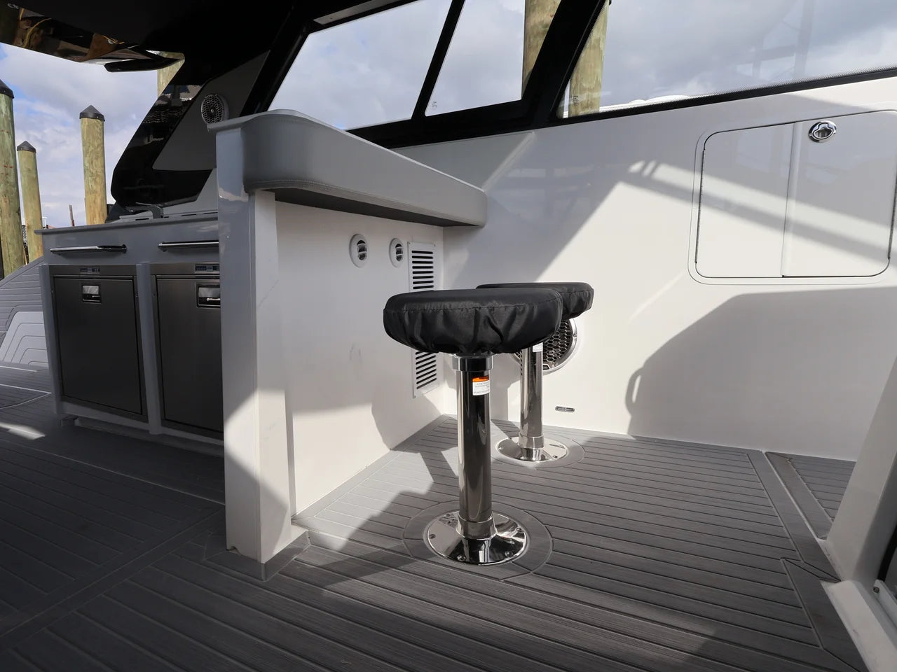 2026 Cruisers Yachts 42 GLS Outboard 42.0 feet, Naples, Florida #20