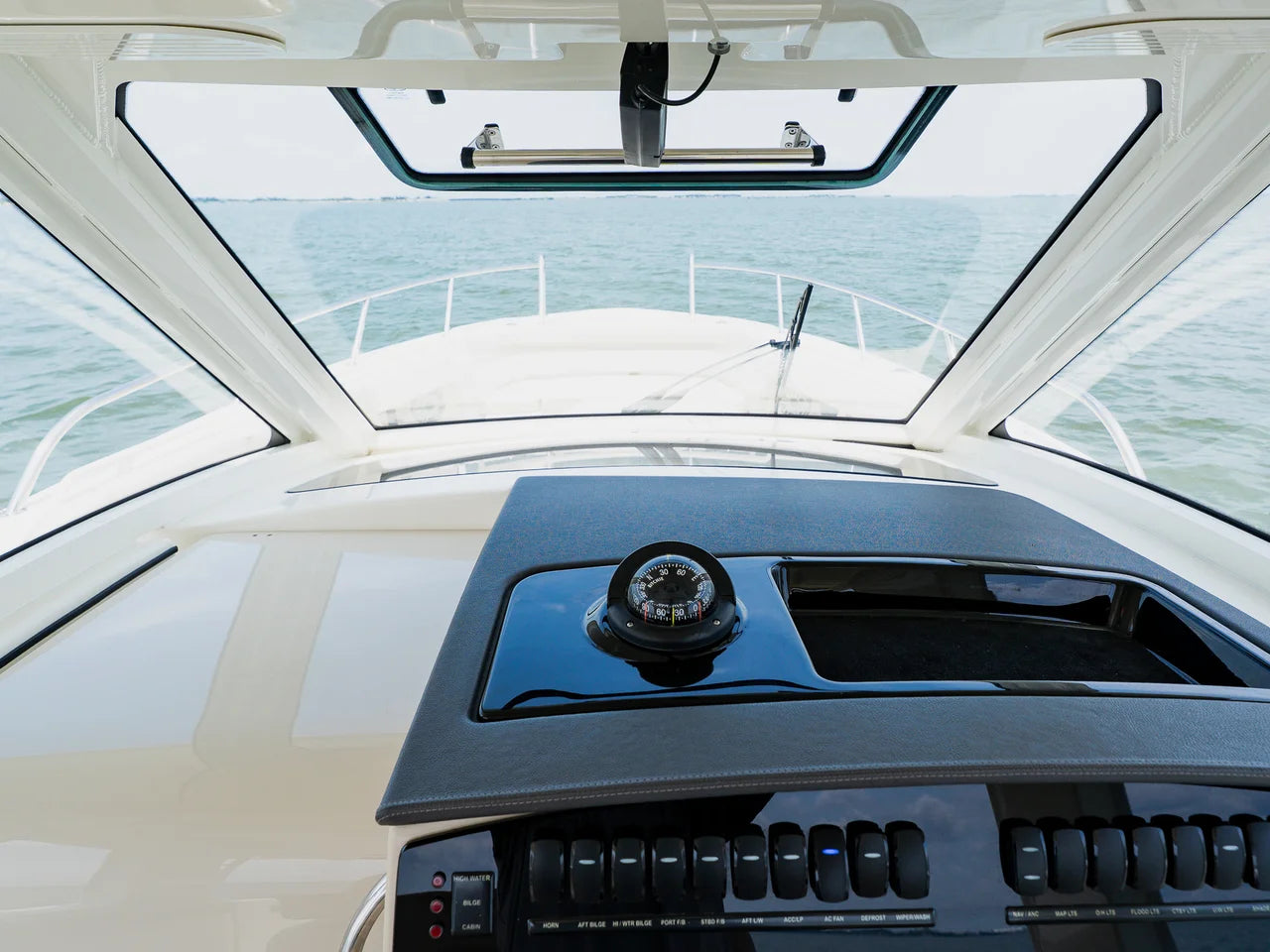 2023 Boston Whaler 350 Realm 35.0 feet, Clearwater, Florida #57