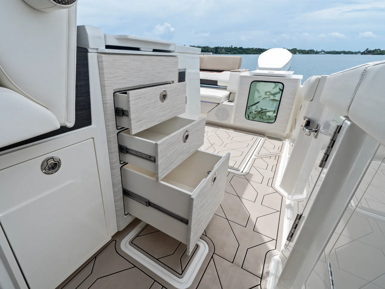 2027 Ducari 37 XIV 37.0 feet, Jupiter, Florida #35