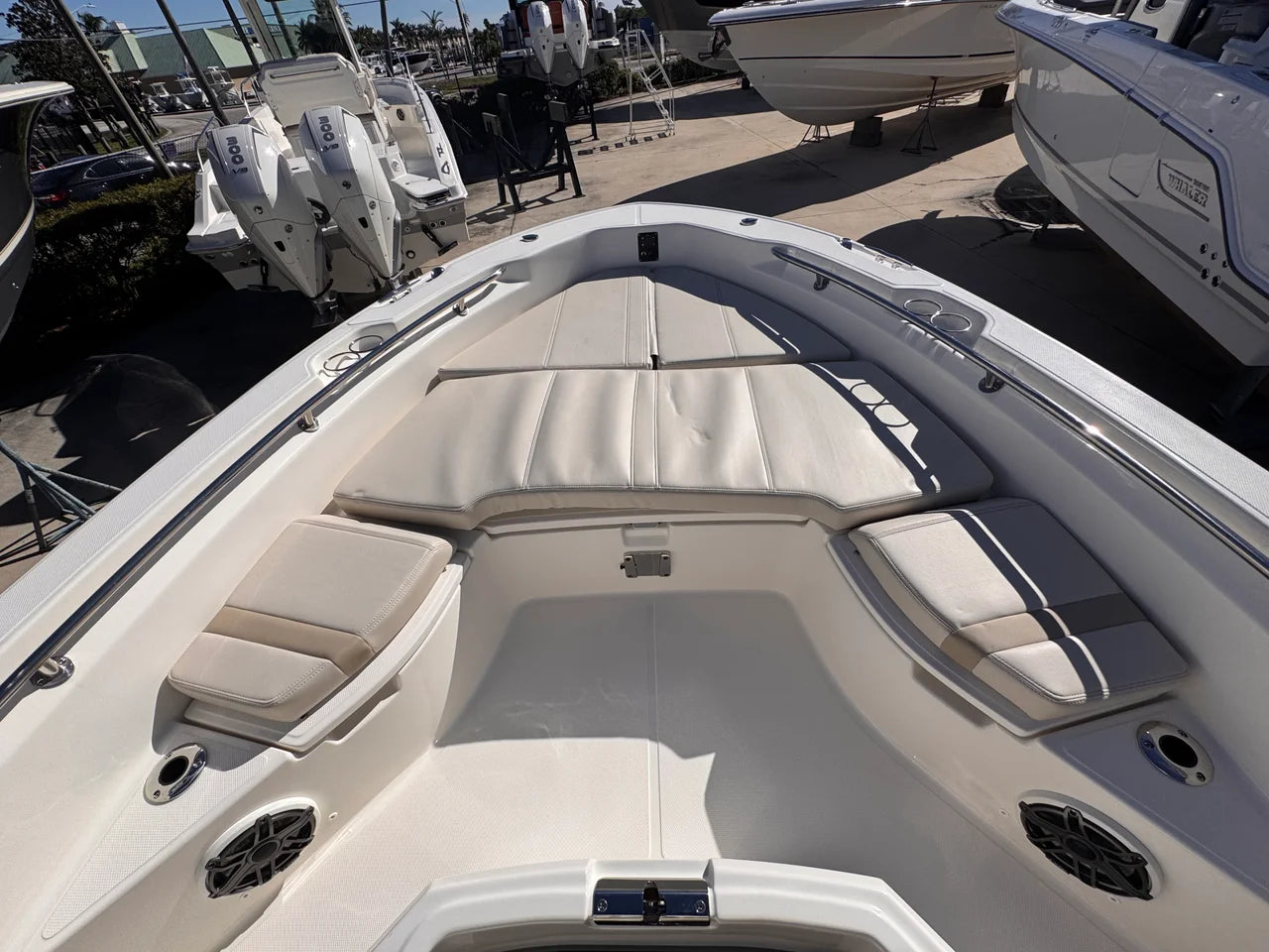 2026 Boston Whaler 250 Dauntless 25.0 feet, Stuart, Florida #23