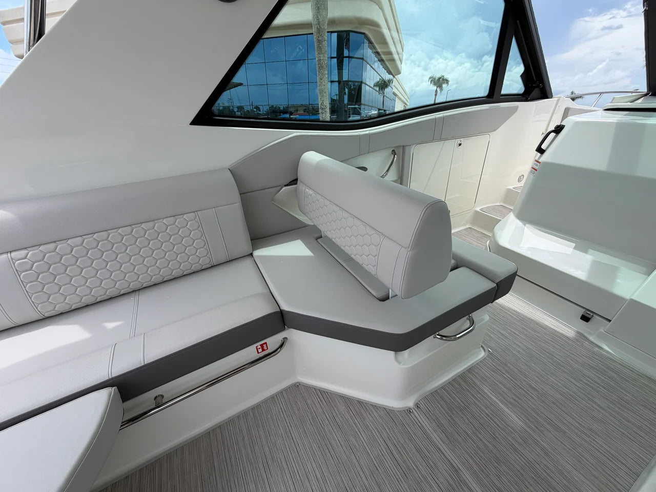 2027 Sea Ray Sundancer 320 Outboard 32.0 feet, Stuart, Florida #15