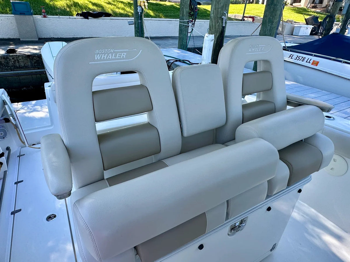 2021 Boston Whaler 330 OUTRAGE 33.0 feet, Fort Myers, FL #18