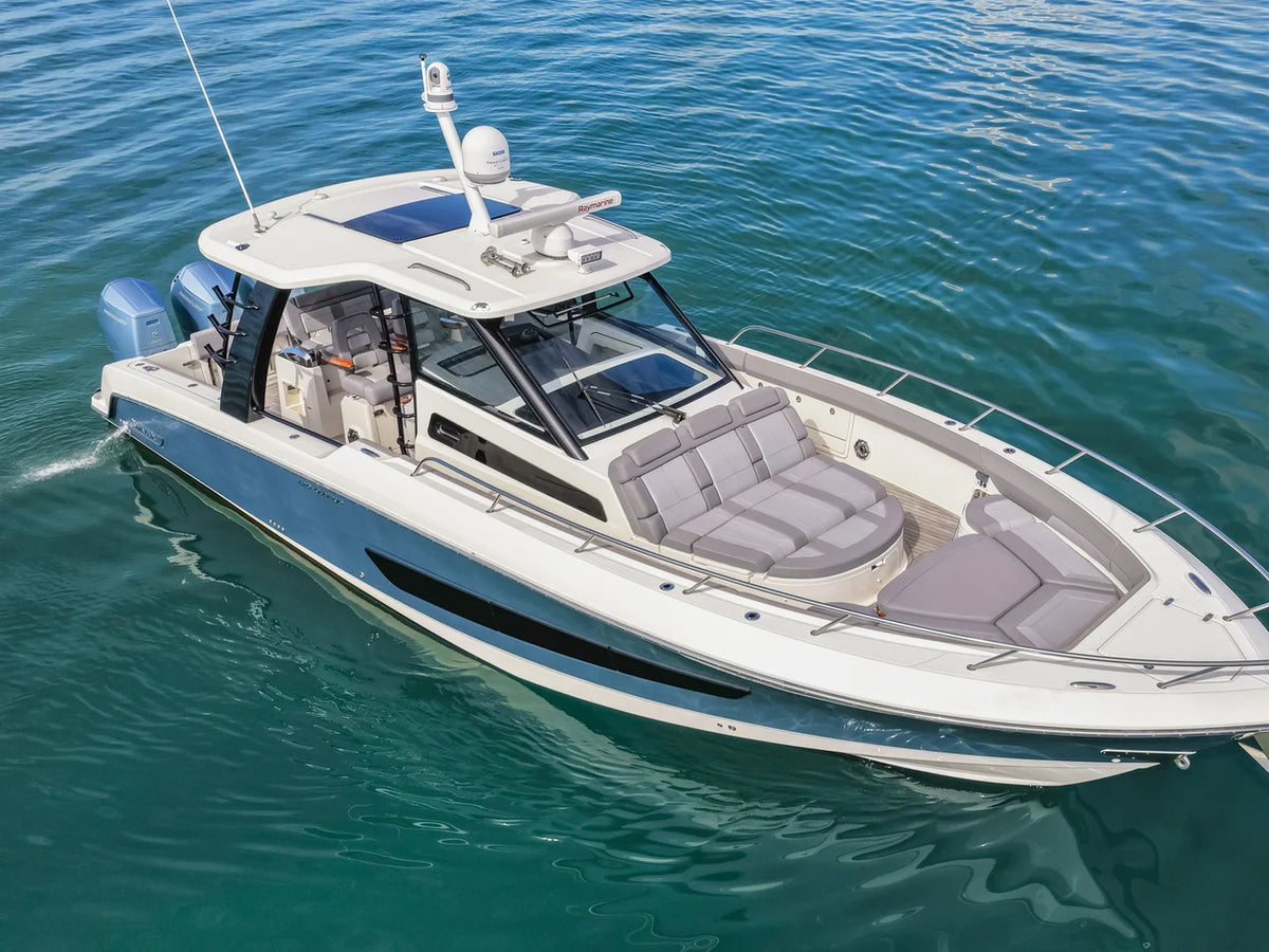 2023 Boston Whaler 420 OUTRAGE 42.0 feet, Fort Myers, FL #11