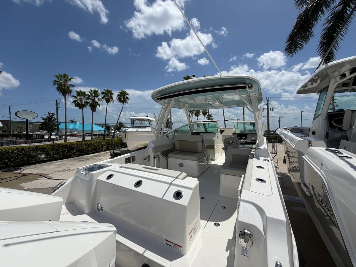 2027 Boston Whaler 280 Vantage 28.0 feet, Stuart, Florida #14