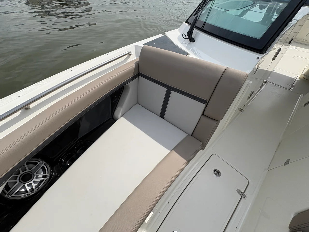 2025 Boston Whaler 330 Vantage 33.0 feet, Seabrook, TX #21